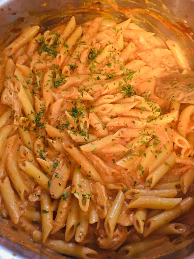 Penne Alla Vodka Tomato Cream Sauce (with Chicken) It's Everything