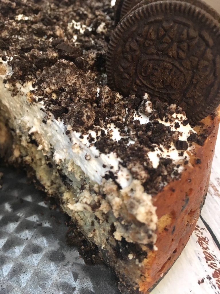 Oreo Cheesecake - It's Everything Delicious