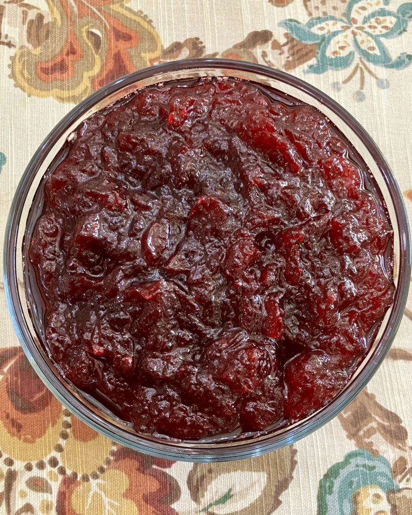 Whole Berry Cranberry Sauce (Homemade Cranberry Sauce)