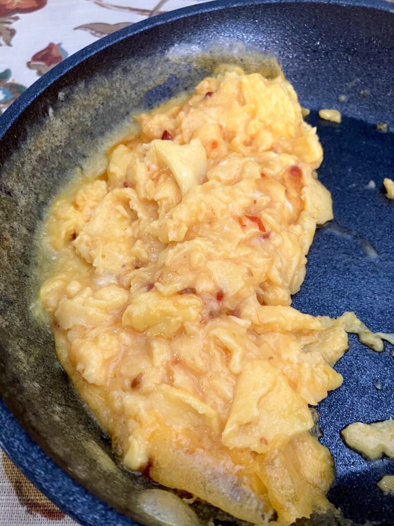 Chili Scrambled Eggs